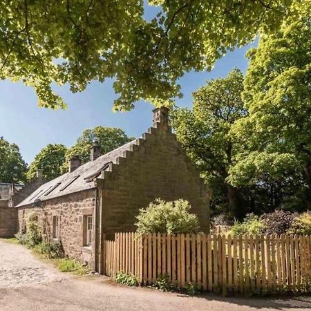 Charming 3/4 Bedroom Semi-Detached Cottage. Carberry Exterior foto
