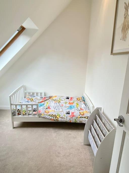 Charming 3/4 Bedroom Semi-Detached Cottage. Carberry Exterior foto